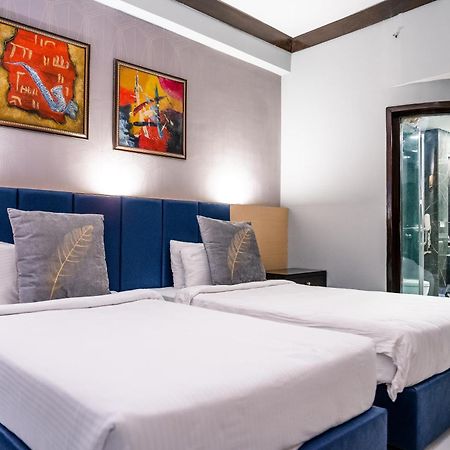 Hotel Pal Heights Bhubaneswar Buitenkant foto