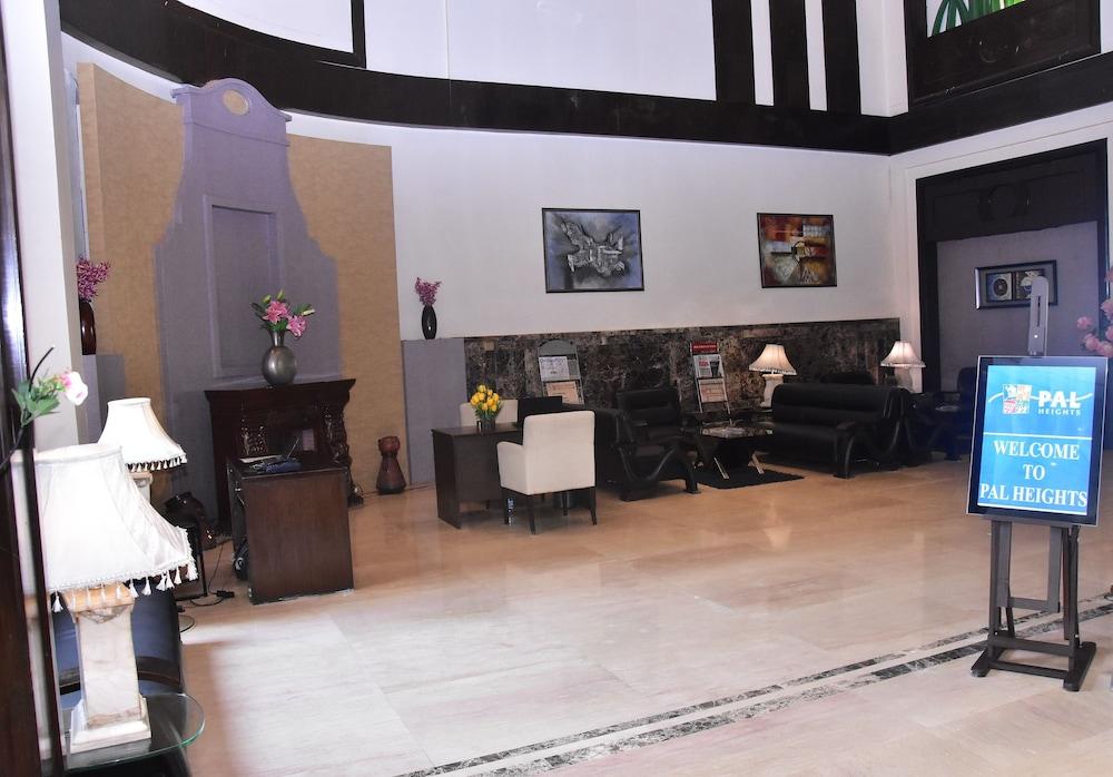 Hotel Pal Heights Bhubaneswar Buitenkant foto