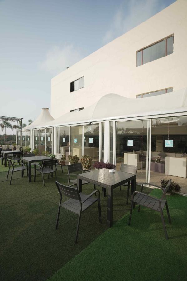 Hotel Pal Heights Bhubaneswar Buitenkant foto