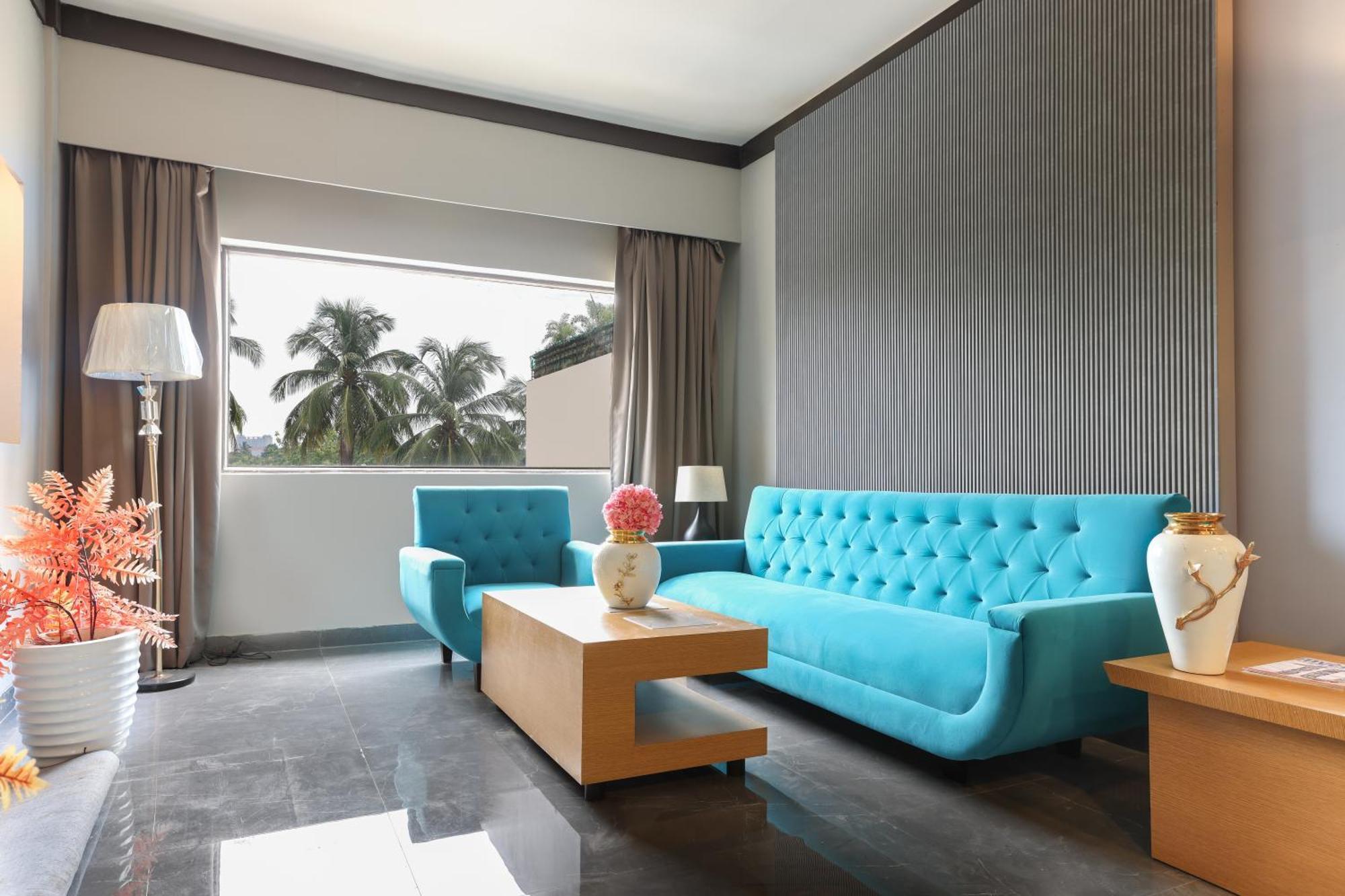 Hotel Pal Heights Bhubaneswar Buitenkant foto