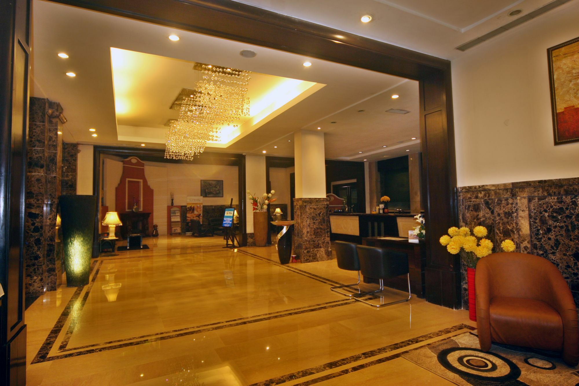 Hotel Pal Heights Bhubaneswar Buitenkant foto